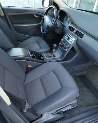 Volvo V70 cena 18900 przebieg: 234000, rok produkcji 2008 z Gdańsk małe 46